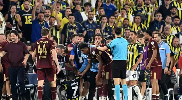 Fenerbahçe's 5-star player is absent in the match against Alanyaspor.