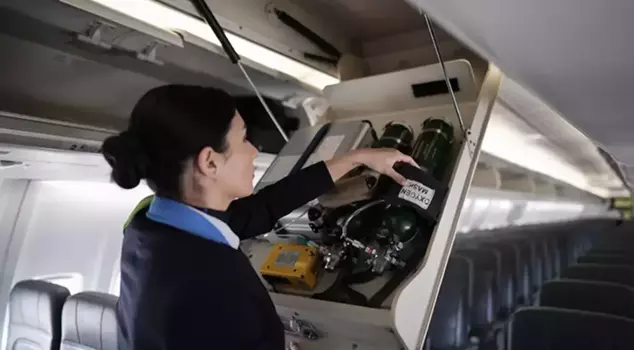 On the plane, he smelled a 'strange odor' reminiscent of dirty socks, and the aftermath was disastrous.