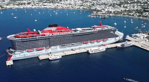 The giant ship anchored in Bodrum, and hundreds of tourists flooded into the district.