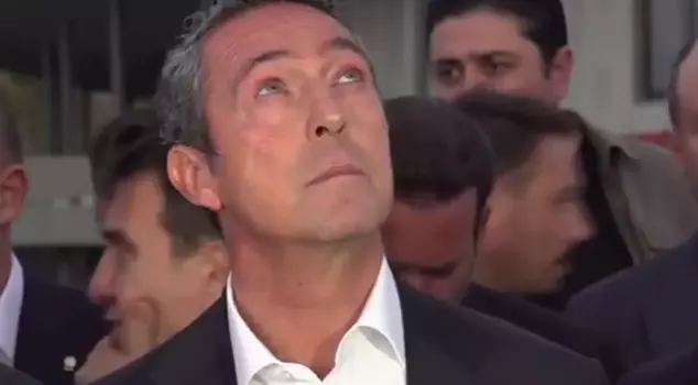 While Ali Koç was speaking, the call to prayer began, and what he said afterwards became a sensation.