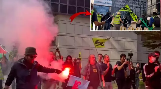 France is on fire! Union members stormed the Ministry of Economy and Finance building.