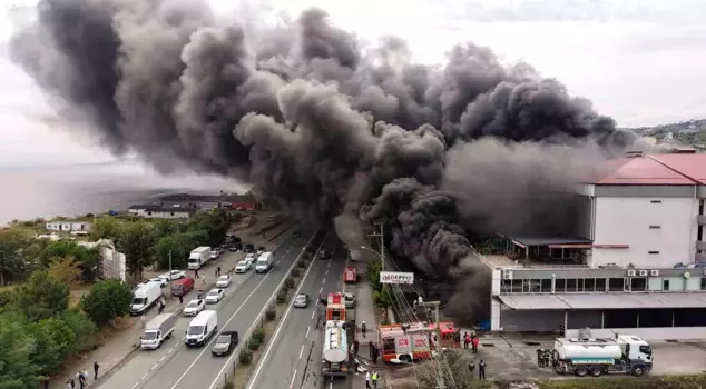 Fire in the shopping mall in Trabzon: The sky was covered with black smoke.