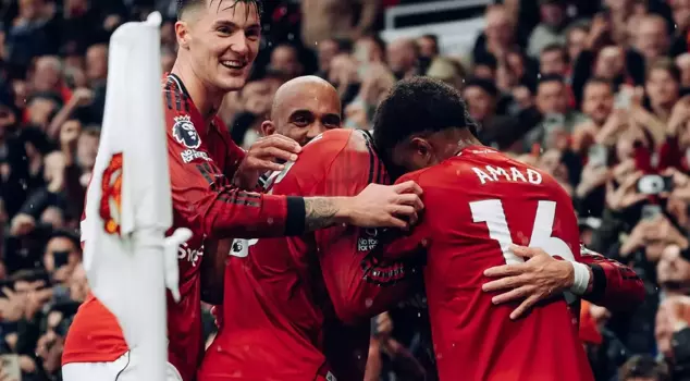 3 goals, 2 red cards! The winner is Manchester United.
