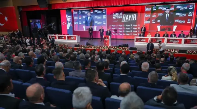 The lists for the Central Executive Board (PM) and the Disciplinary Board (YDK) were announced at the CHP's 22nd Extraordinary Congress.