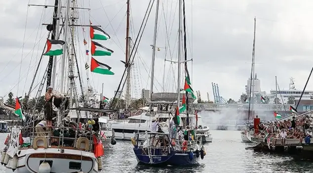 The Global Sumud Fleet is heading towards Gaza! They are taking precautions against the attack.