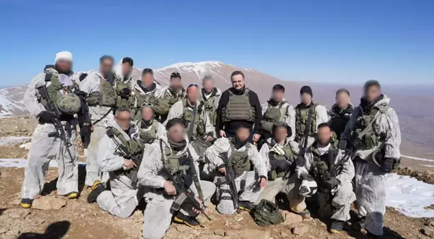 The Israeli minister posed with soldiers on the mountain: 