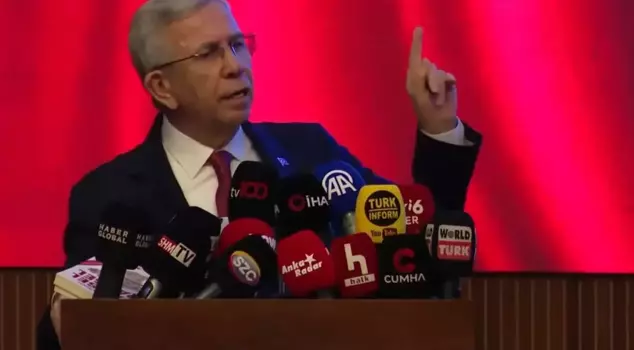 Mansur Yavaş, whose eyes are turned away, roared: 