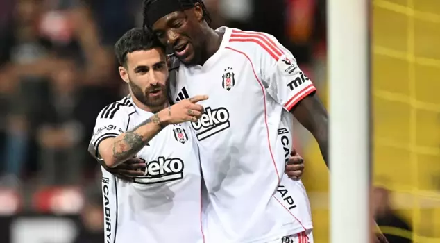 Rafa Silva shone, and Beşiktaş raced ahead.