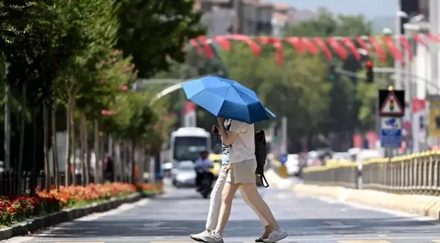 There is no precipitation across the country, and temperatures are above normal.