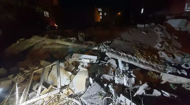 A two-story building collapsed in Batman.