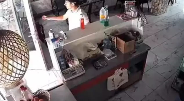 The moment of the earthquake felt in Istanbul captured on camera: Today was quite different.