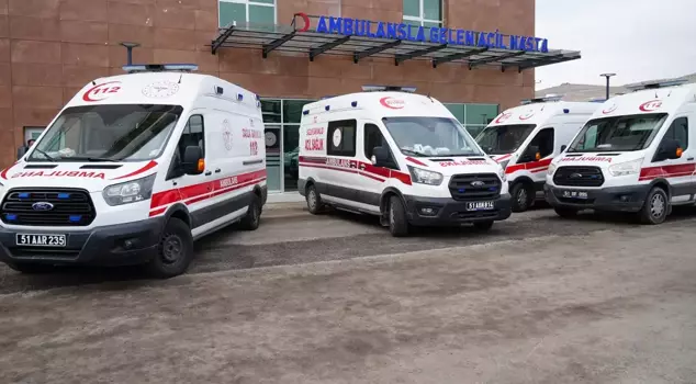 A car collided with a truck in Manisa: 5 dead.