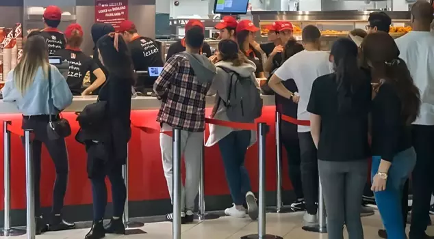 The giant company that owns KFC and Pizza Hut has gone bankrupt.