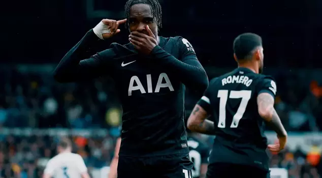 Tottenham, lagging behind in all statistics, managed to win.
