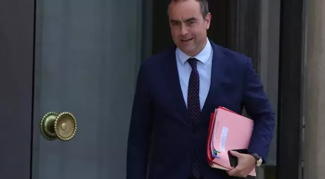 The Prime Minister Lecornu, who formed his government in France yesterday, resigned today.