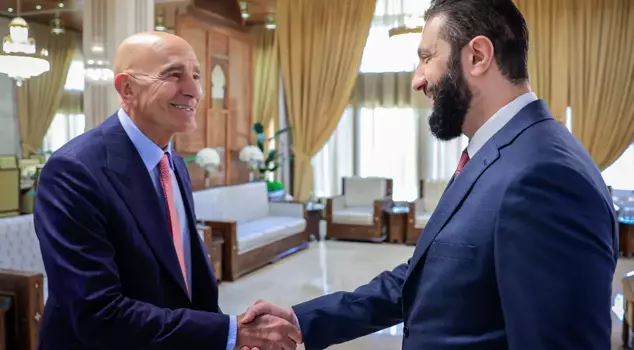 The President of Syria, Bashar, met with the U.S. representative, Barrack.