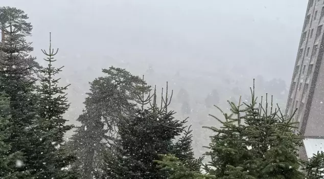 It snowed next to Istanbul.