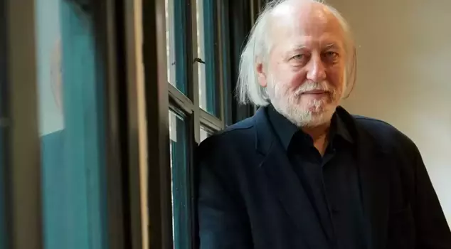 Laszlo Krasznahorkai won the Nobel Prize in Literature.
