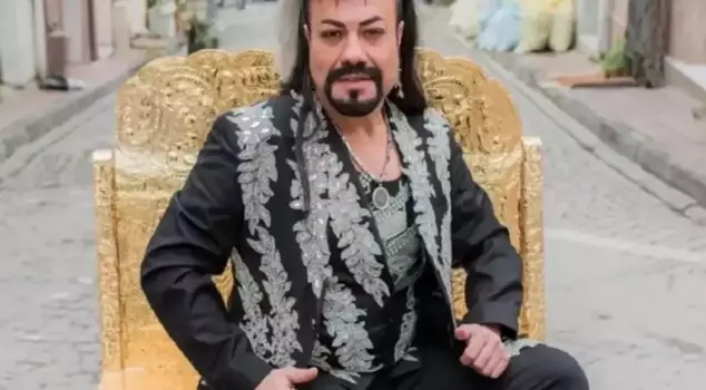 It's almost impossible to recognize! Kobra Murat shared a photo of himself at the age of 20.