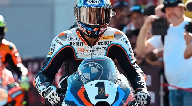 Step by step to the championship! Toprak Razgatlıoğlu on the top of the podium in Portugal.