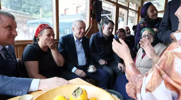 President Erdoğan reunited with his neighbors in his hometown.
