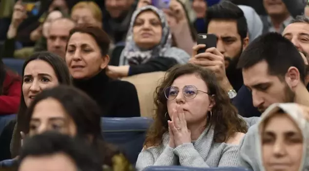 Applications for the employment of 15,000 teachers will be accepted from November 17 to 21.