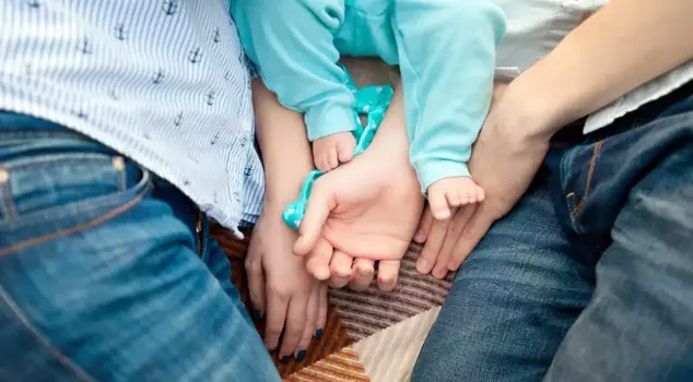 Thousands of parents in England have filed a lawsuit against a famous brand.