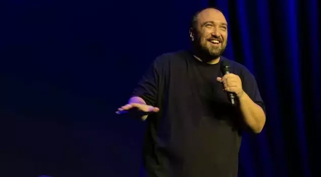 The racist tweet that led to comedian Özgür Turhan's contract with ETİ being terminated.