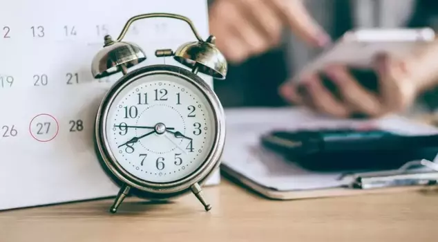 A controversial move by the neighbor: Daily working hours increased to 13 hours.
