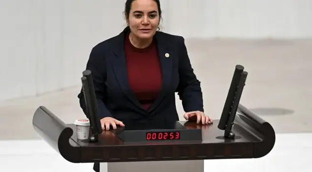 İYİ Party's Türkeş couldn't tolerate Kurtulmuş speaking in Kurdish! His call is scandalous.