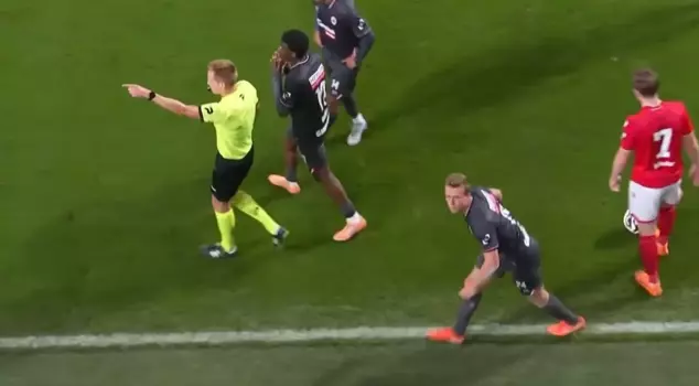 The match was interrupted with 2 minutes left! The reason is unbelievable.