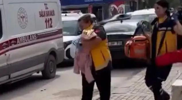 Heartless mother! The baby she abandoned in the mosque courtyard is fighting for its life.