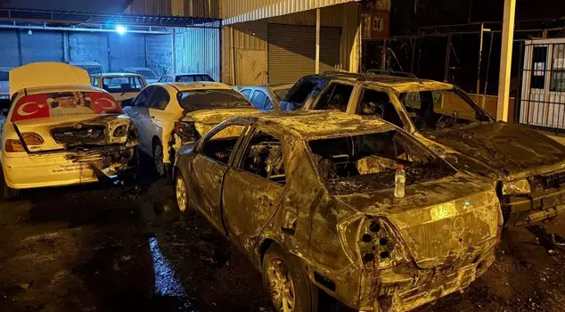 In Mersin, five parked vehicles were set on fire in an industrial site.