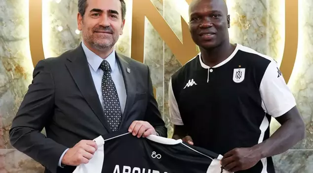 Neftçi Baku has signed Vincent Aboubakar.
