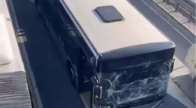 Two metrobuses had an accident in Sefaköy: 1 injured.