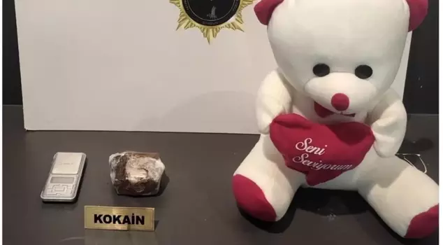 In Samsun, 150 grams of cocaine hidden in a teddy bear was seized.