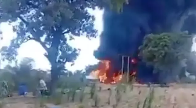 A fuel tanker overturned, and an explosion occurred during the looting: 35 dead, 46 injured.
