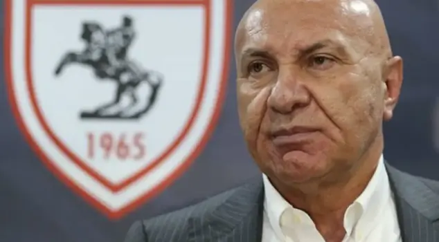 Yüksel Yıldırım addressed those people at the end of the match: 