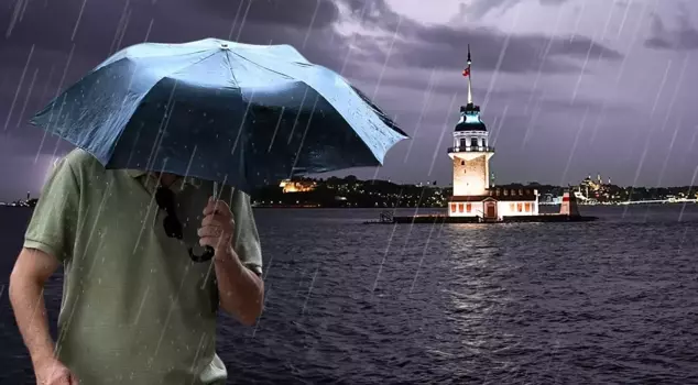 Istanbul was hit by heavy rain! Istiklal Avenue was flooded, and a road collapsed in Vatan.