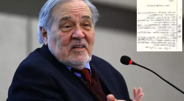 İlber Ortaylı shared the declaration of the Republic.