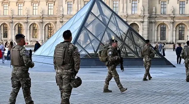 The security code in the Louvre Museum heist left everyone astonished.