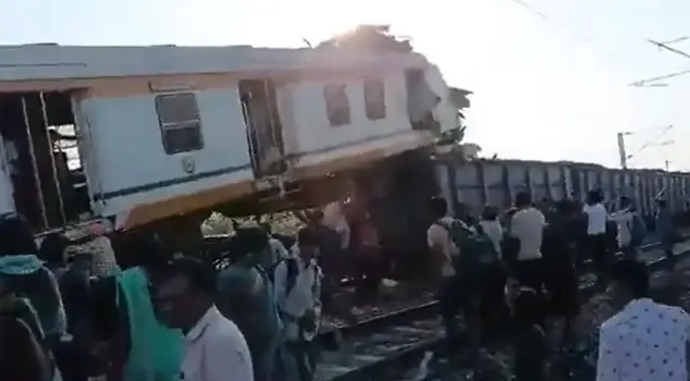 Train disaster in India like a massacre: 11 dead, 20 injured.