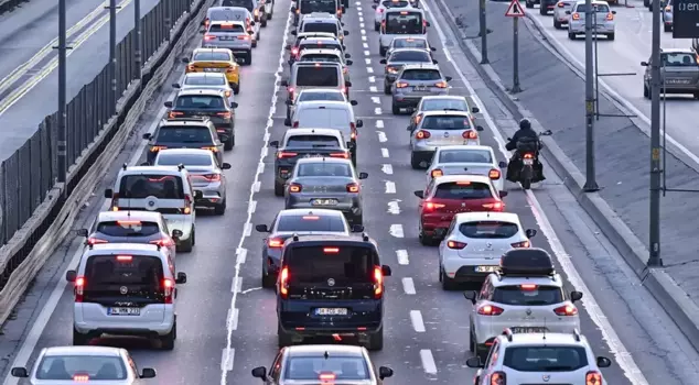 There was a major price increase of 2 lira and 7 kuruş for diesel fuel at midnight.