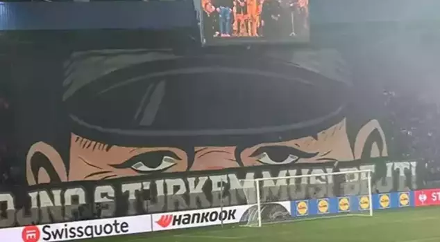 Scandalous choreography in the UEFA Europa League: There should be war with the Turks.