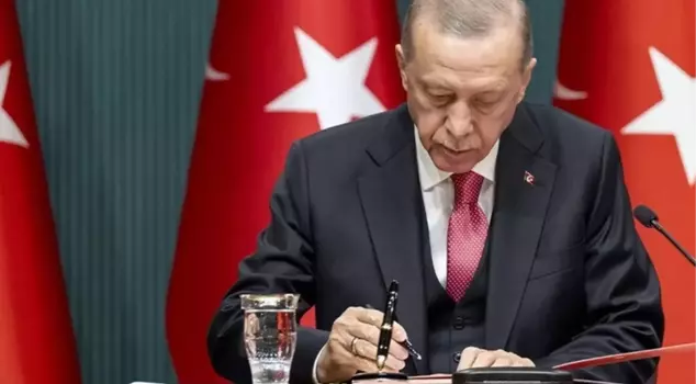 President Erdoğan signed it! The decision to freeze the assets of 2 individuals has been lifted.