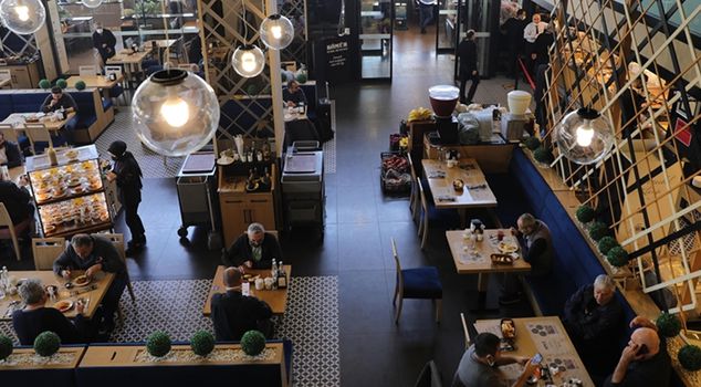Warning from the Ministry regarding new price tag regulations for restaurants and cafes.