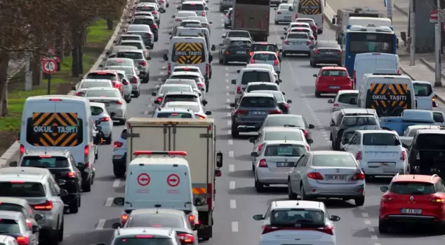 Tonight, there will be a price increase of 1.30 Turkish lira for gasoline.