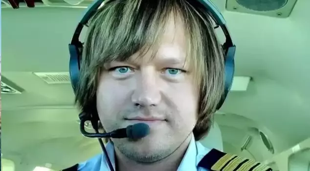 Emotional farewell from the brother of the martyr pilot: 