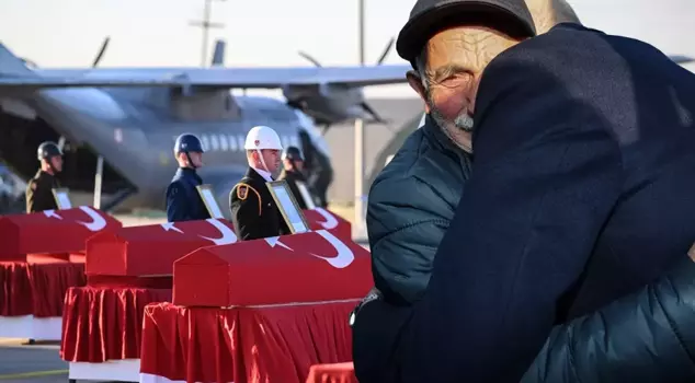 Turkey bids farewell to its 20 martyrs! Heart-wrenching scenes at the ceremony.