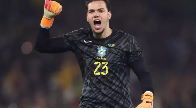 Ederson kept a clean sheet, and Brazil won with 2 goals.